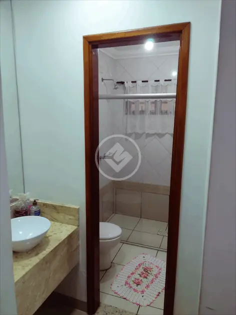 Sobrado à venda com 8 quartos, 330m² - Foto 22