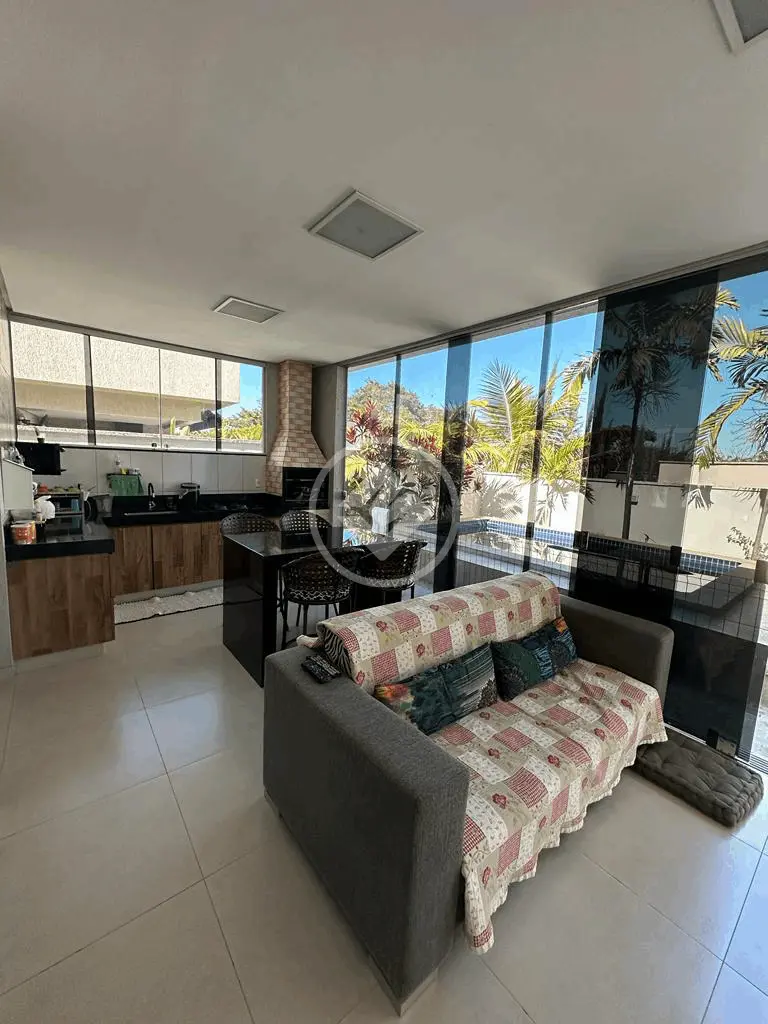 Casa à venda com 3 quartos, 200m² - Foto 9