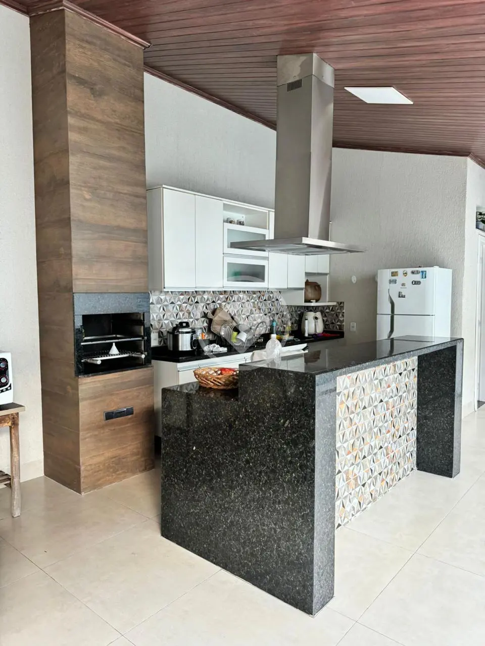 Casa à venda com 4 quartos, 302m² - Foto 12