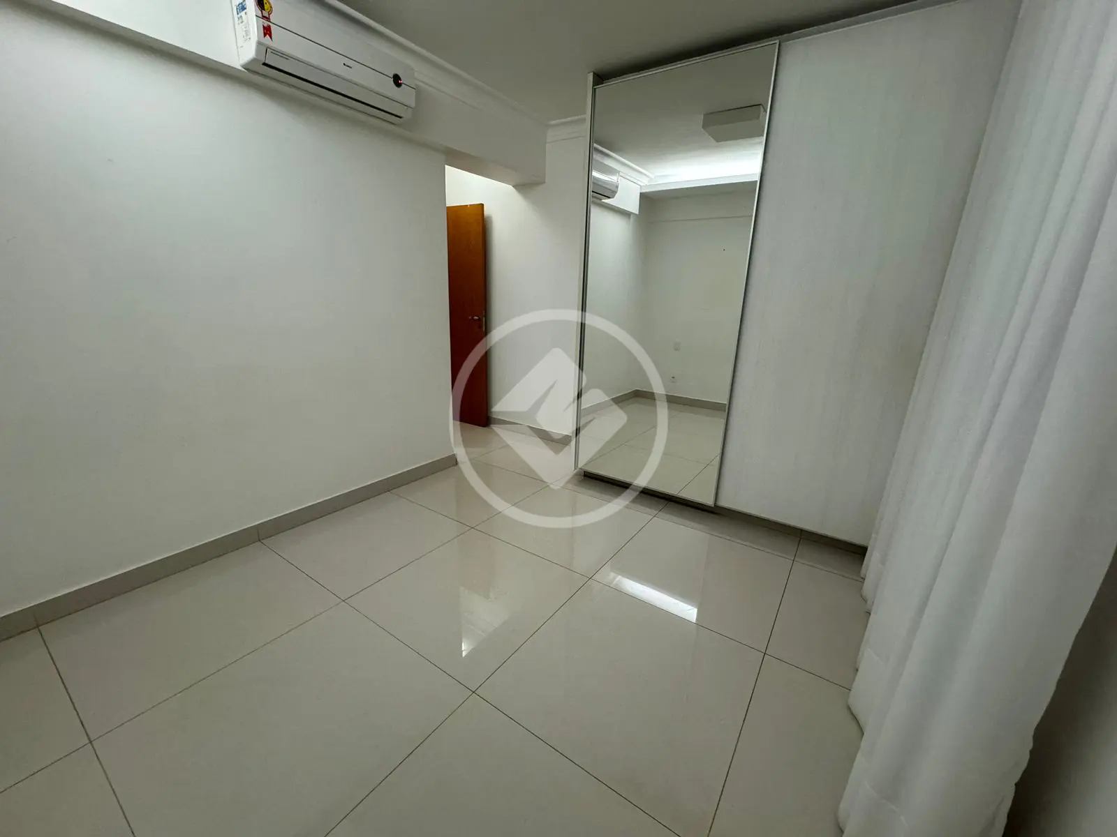 Apartamento à venda com 3 quartos, 169m² - Foto 15