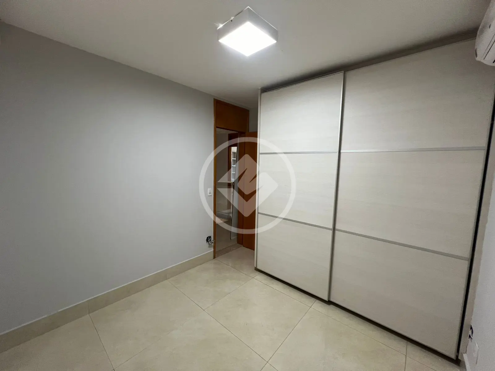 Casa à venda com 3 quartos, 110m² - Foto 13