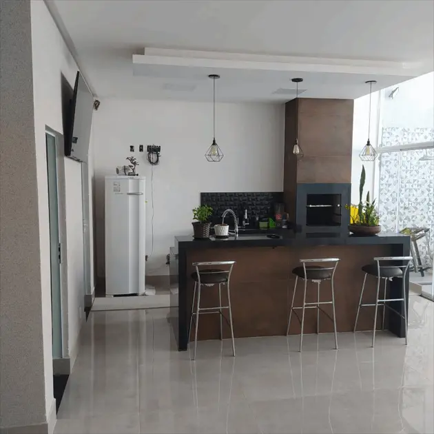 Sobrado à venda com 4 quartos, 212m² - Foto 1