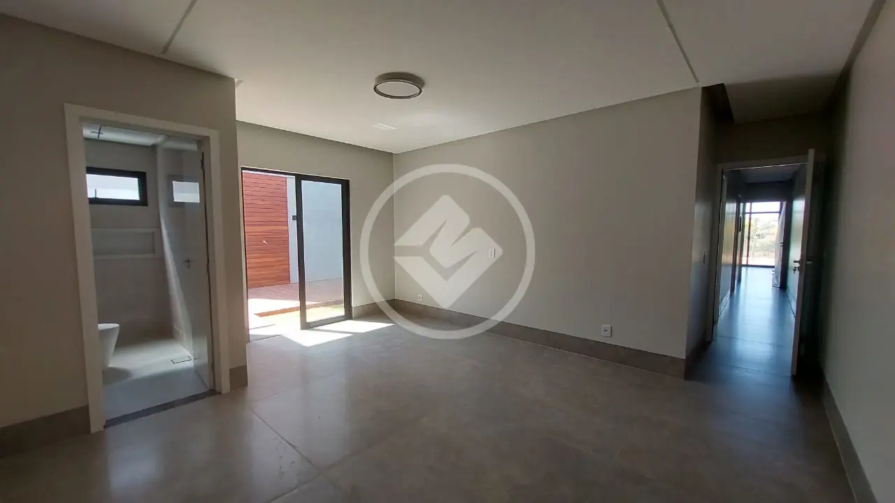 Casa à venda com 3 quartos, 250m² - Foto 4