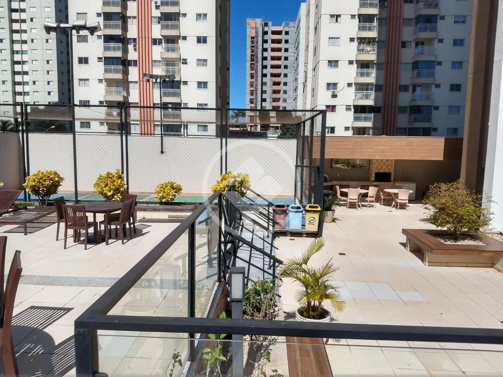 Apartamento à venda com 2 quartos, 68m² - Foto 1