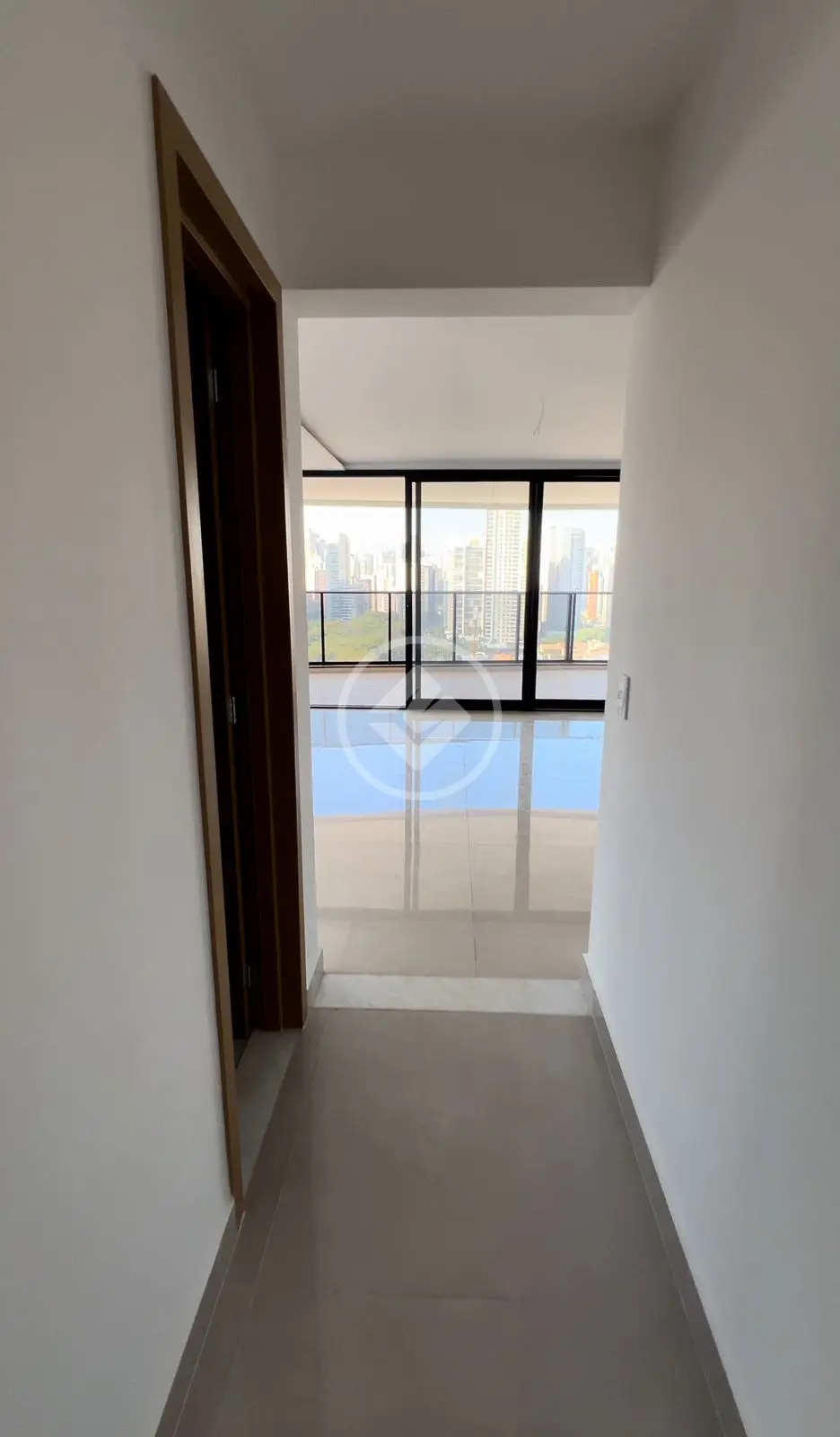 Apartamento à venda com 4 quartos, 254m² - Foto 6