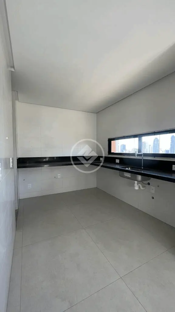 Apartamento à venda com 3 quartos, 123m² - Foto 3