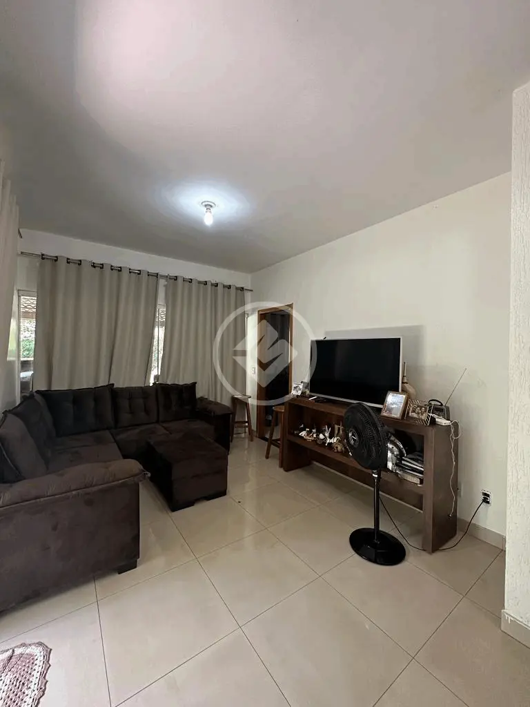 Casa à venda com 4 quartos, 182m² - Foto 12