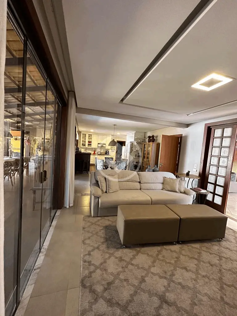 Casa à venda com 4 quartos, 387m² - Foto 6