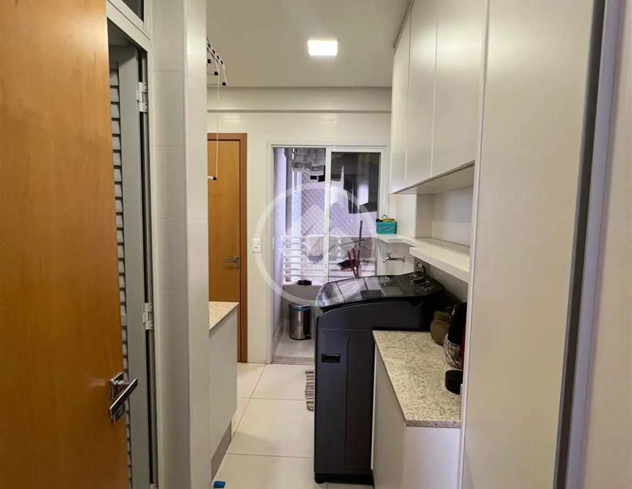 Apartamento à venda com 3 quartos, 155m² - Foto 7