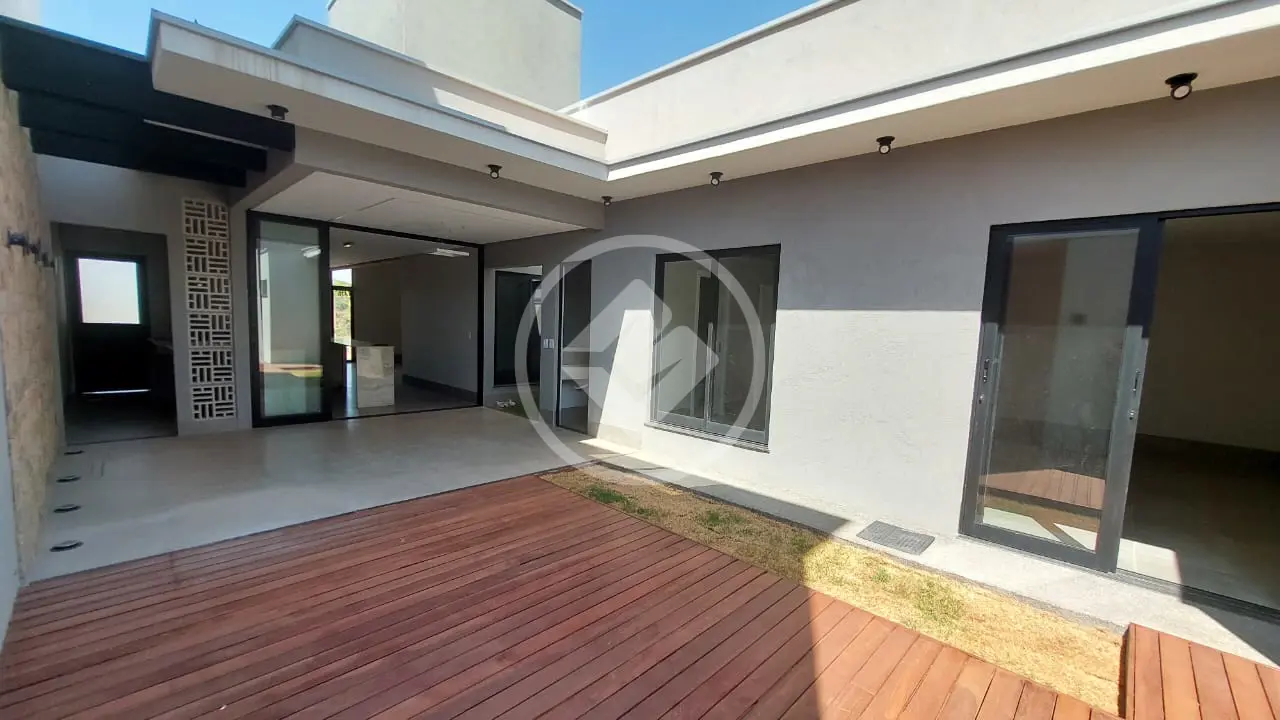 Casa à venda com 3 quartos, 250m² - Foto 14