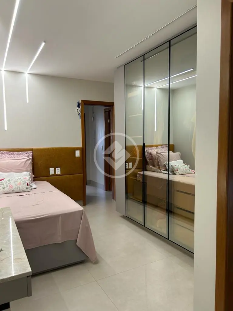 Casa à venda com 4 quartos, 320m² - Foto 11