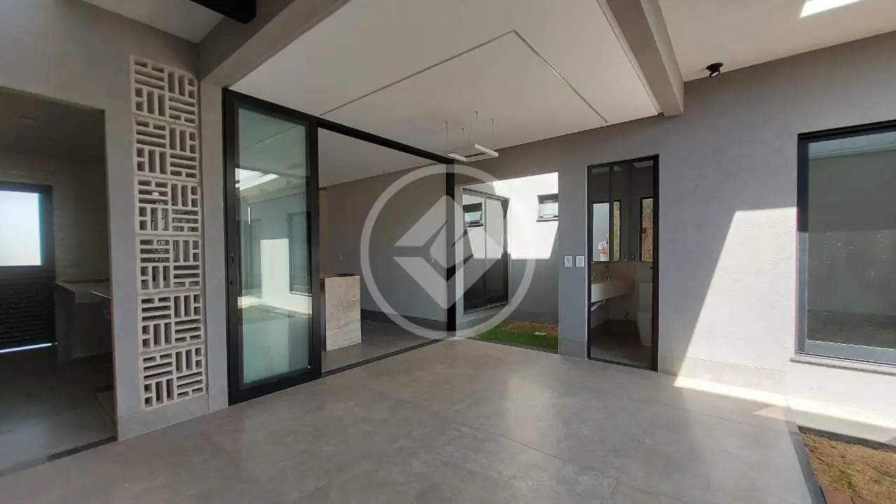 Casa à venda com 3 quartos, 250m² - Foto 9