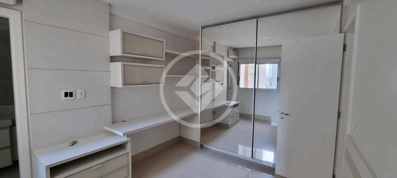 Apartamento à venda com 4 quartos, 212m² - Foto 19