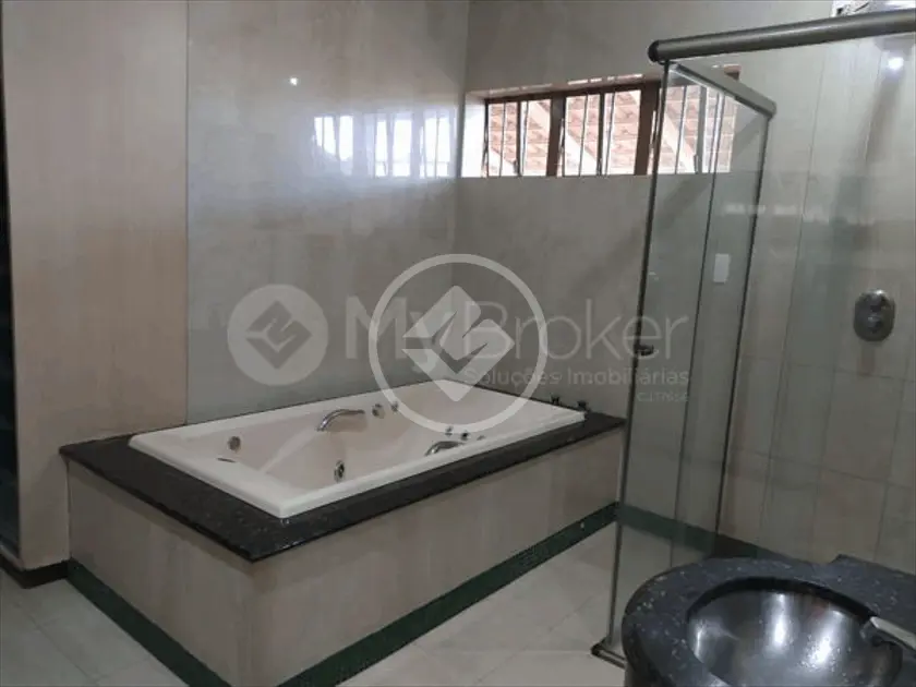 Casa à venda com 3 quartos, 279m² - Foto 10