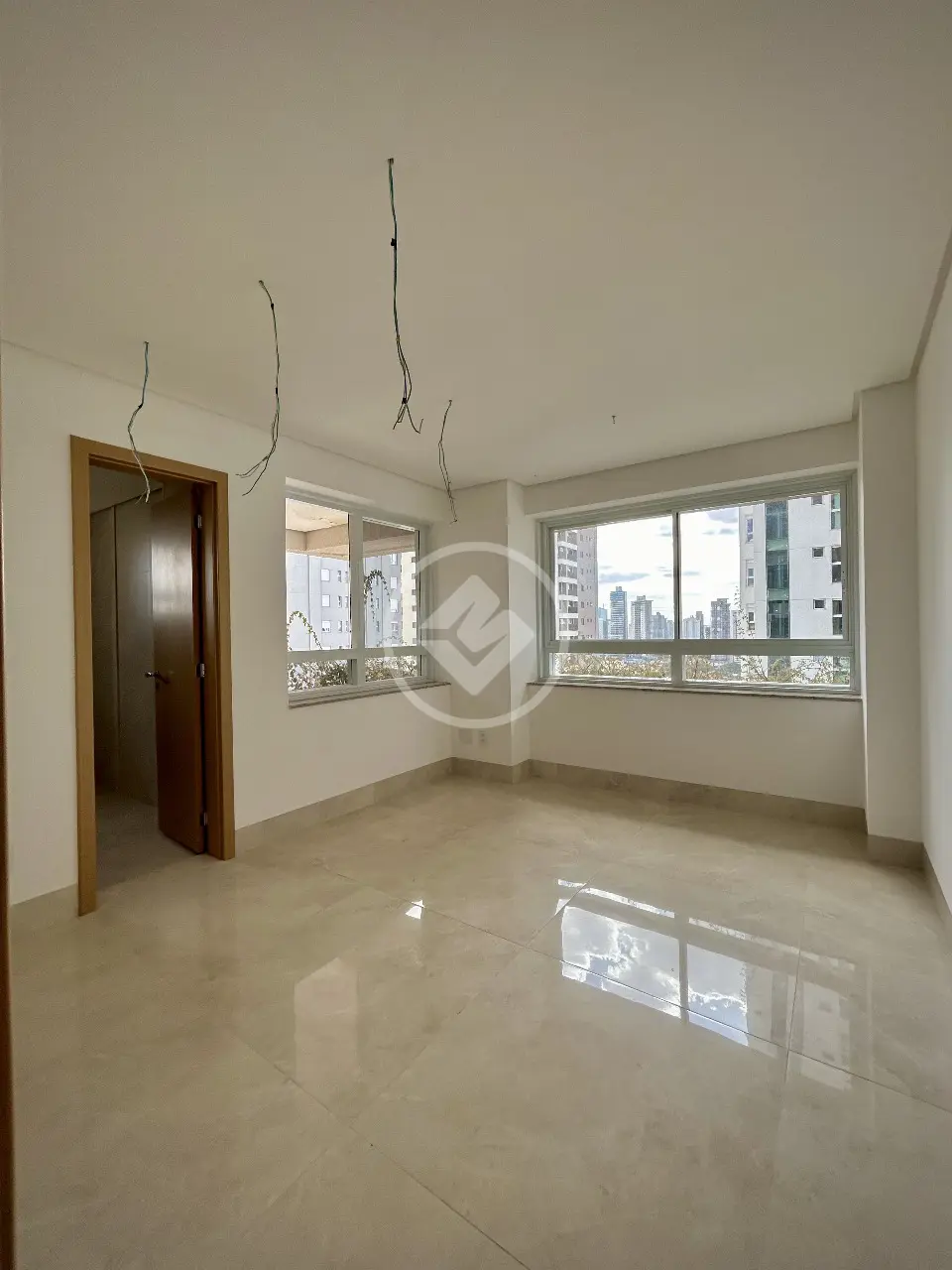 Apartamento à venda com 4 quartos, 256m² - Foto 14