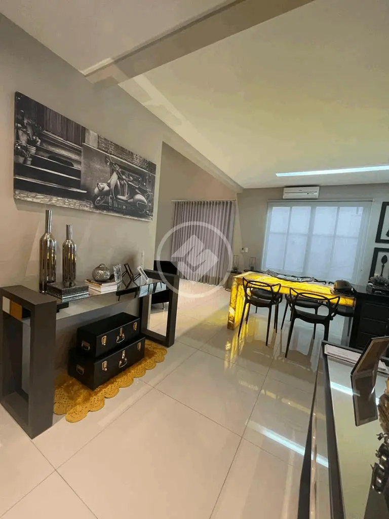 Casa à venda com 4 quartos, 240m² - Foto 17