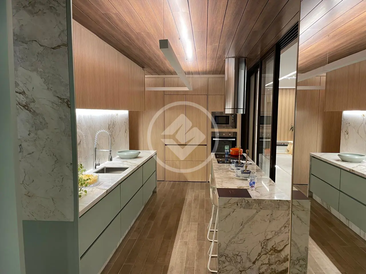 Apartamento à venda com 3 quartos, 245m² - Foto 6