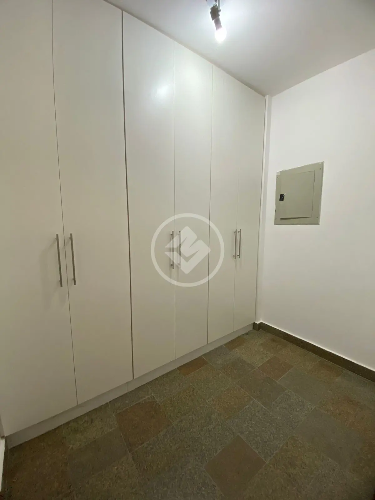 Apartamento à venda com 4 quartos, 241m² - Foto 9