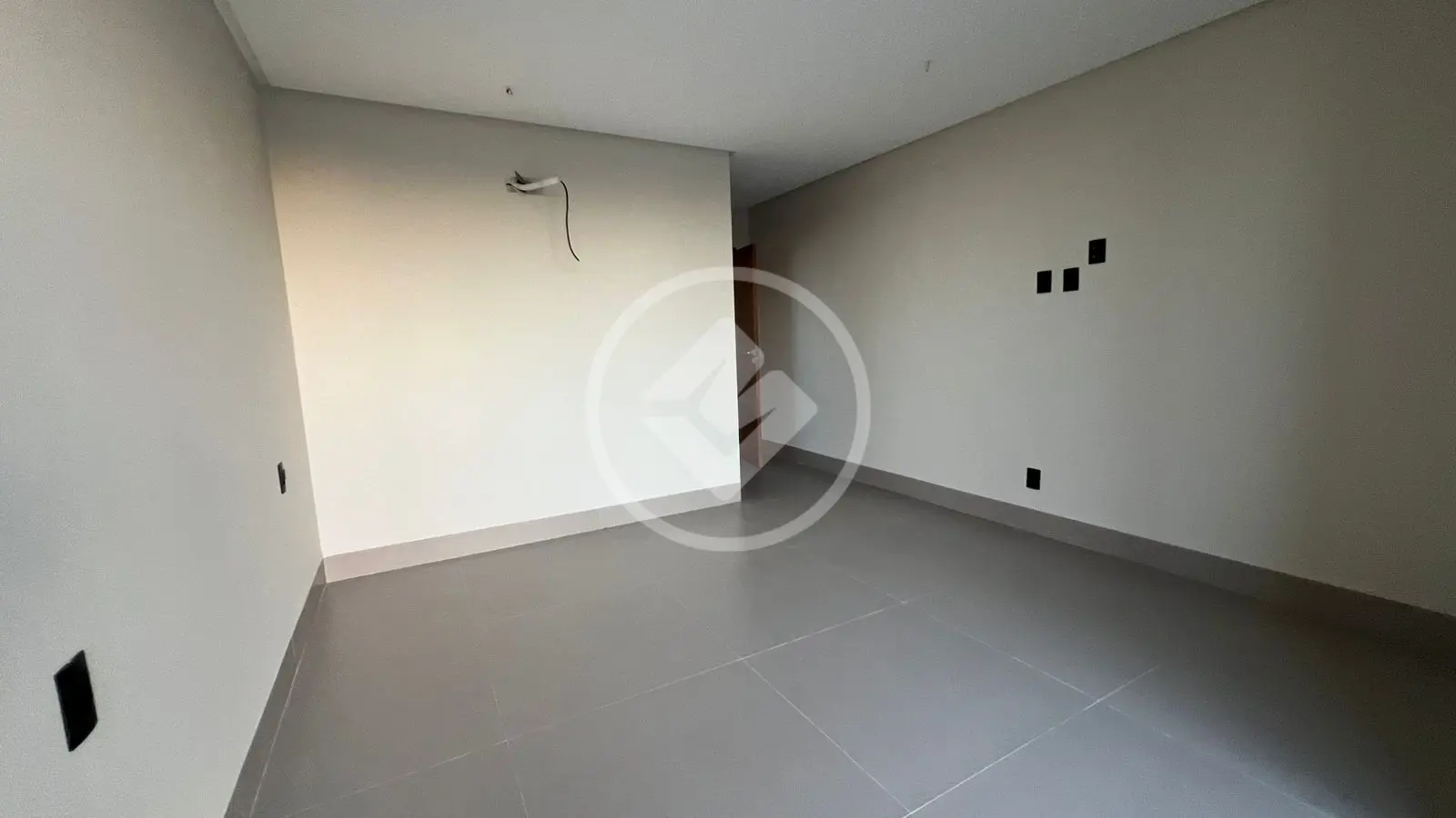 Casa à venda com 3 quartos, 320m² - Foto 14