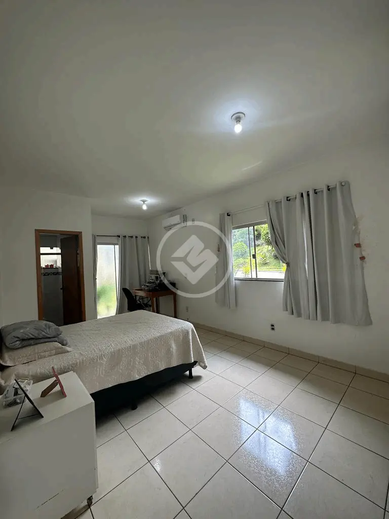 Casa à venda com 4 quartos, 182m² - Foto 18