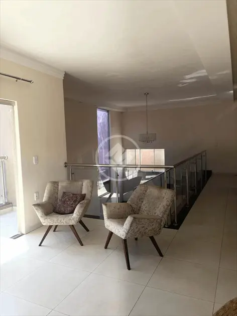 Casa à venda com 4 quartos, 290m² - Foto 13