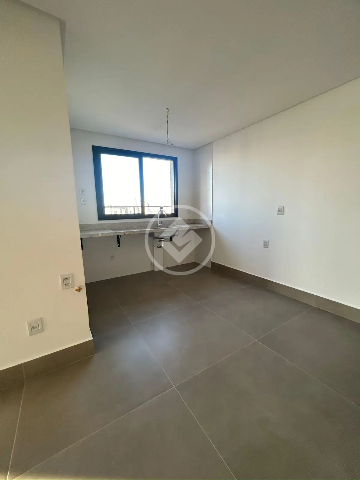 Apartamento à venda com 3 quartos, 235m² - Foto 13