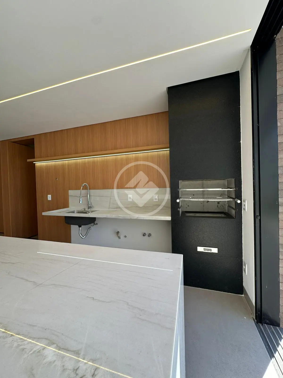 Casa à venda com 4 quartos, 369m² - Foto 12