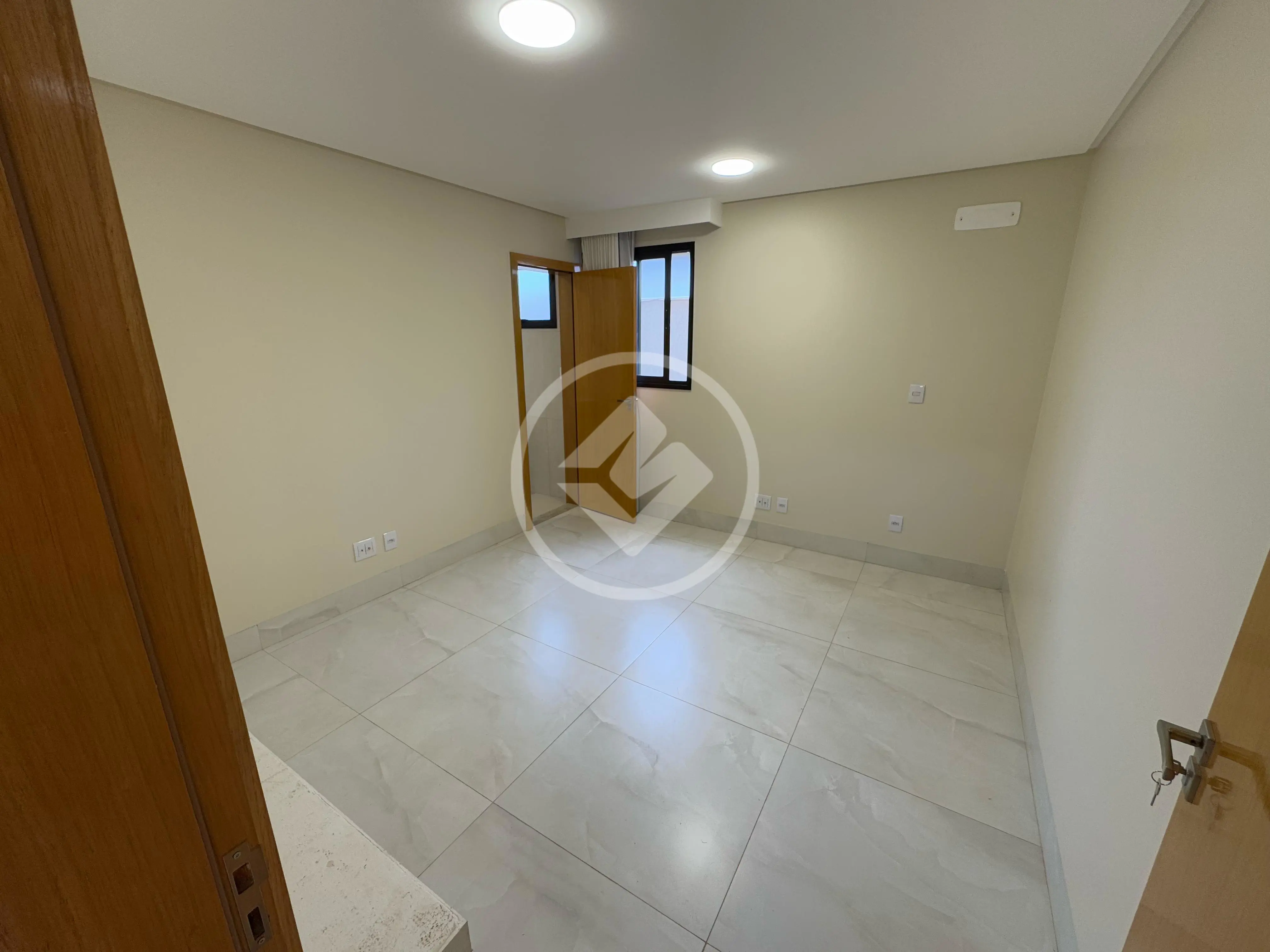 Casa à venda com 3 quartos, 259m² - Foto 11