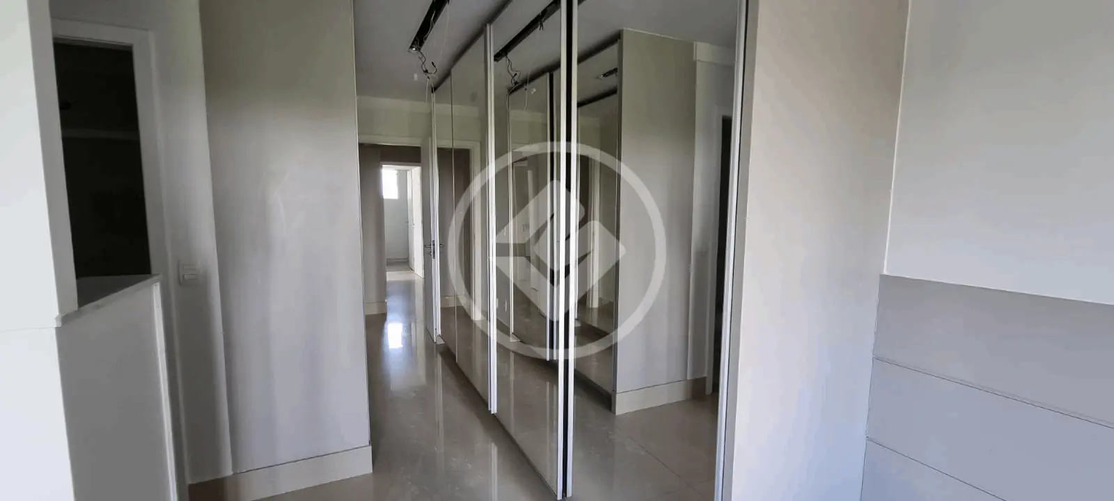 Apartamento à venda com 4 quartos, 212m² - Foto 14