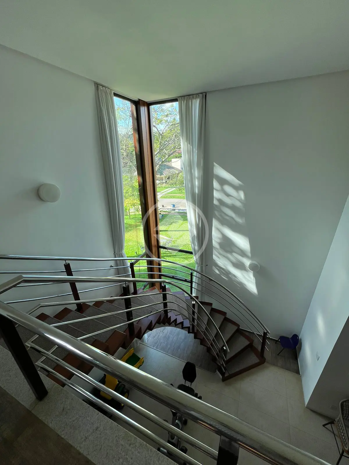 Casa à venda com 4 quartos, 371m² - Foto 5