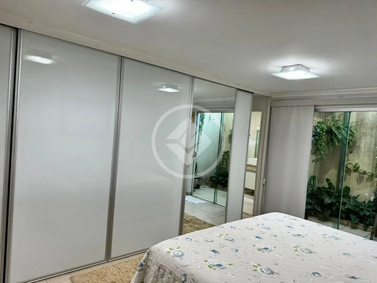 Casa à venda com 4 quartos, 302m² - Foto 20