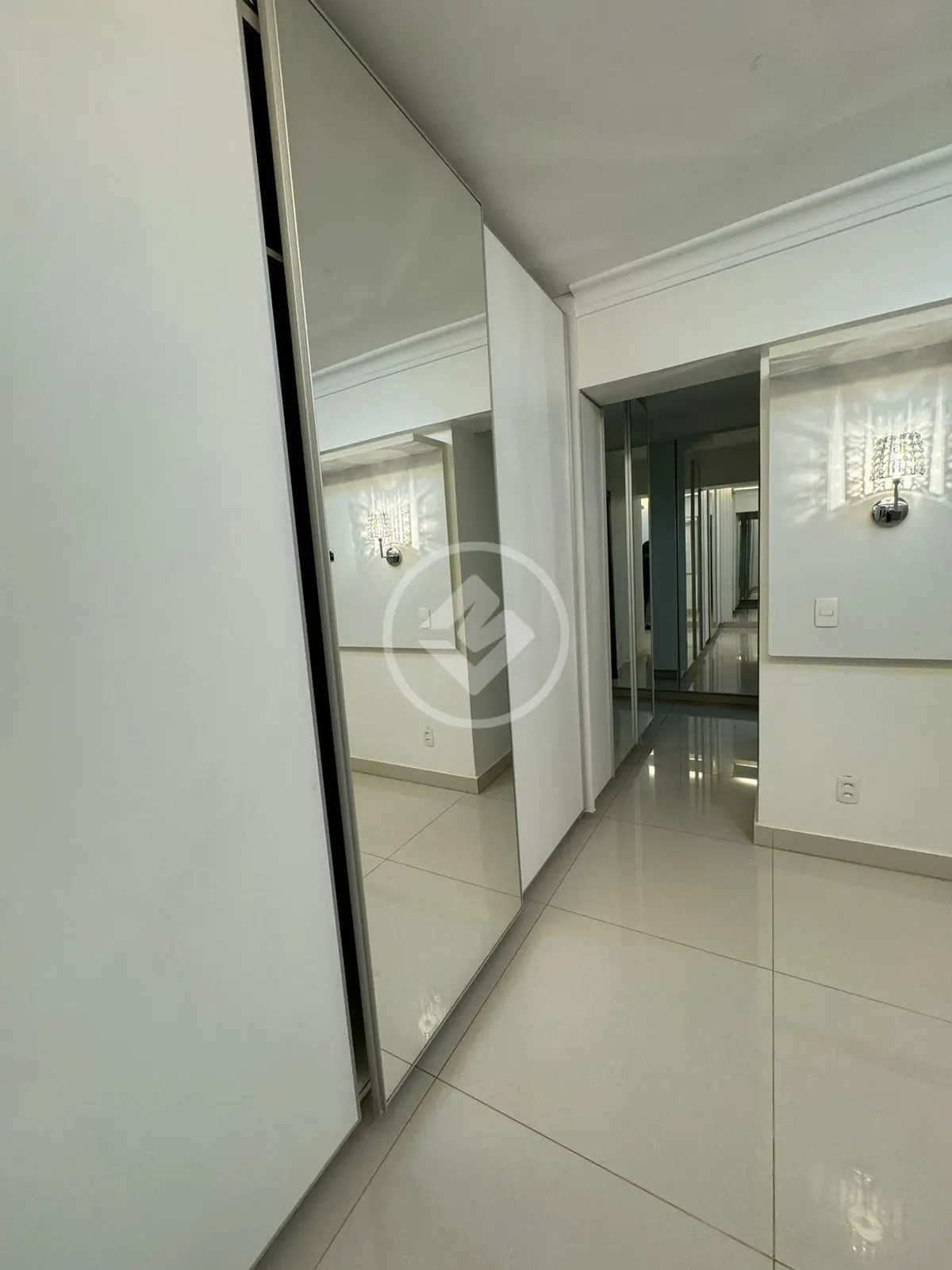 Apartamento à venda com 3 quartos, 169m² - Foto 13