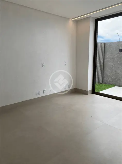 Casa à venda com 4 quartos, 290m² - Foto 4