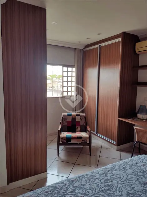 Sobrado à venda com 8 quartos, 330m² - Foto 9