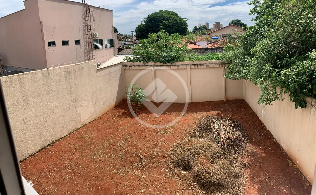 Casa à venda com 4 quartos, 249m² - Foto 21