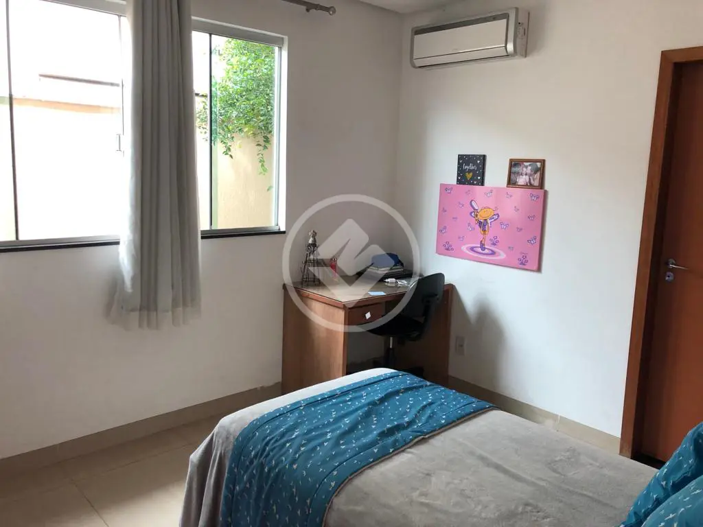 Casa à venda com 3 quartos, 191m² - Foto 18