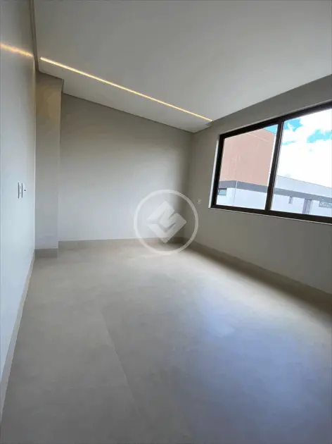 Casa à venda com 4 quartos, 290m² - Foto 8