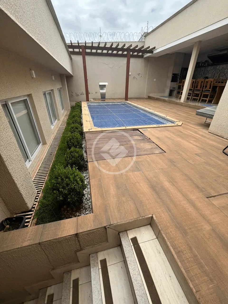 Casa à venda com 3 quartos, 200m² - Foto 12