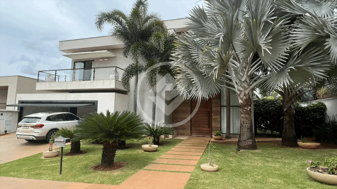 Casa à venda com 4 quartos, 533m² - Foto 1