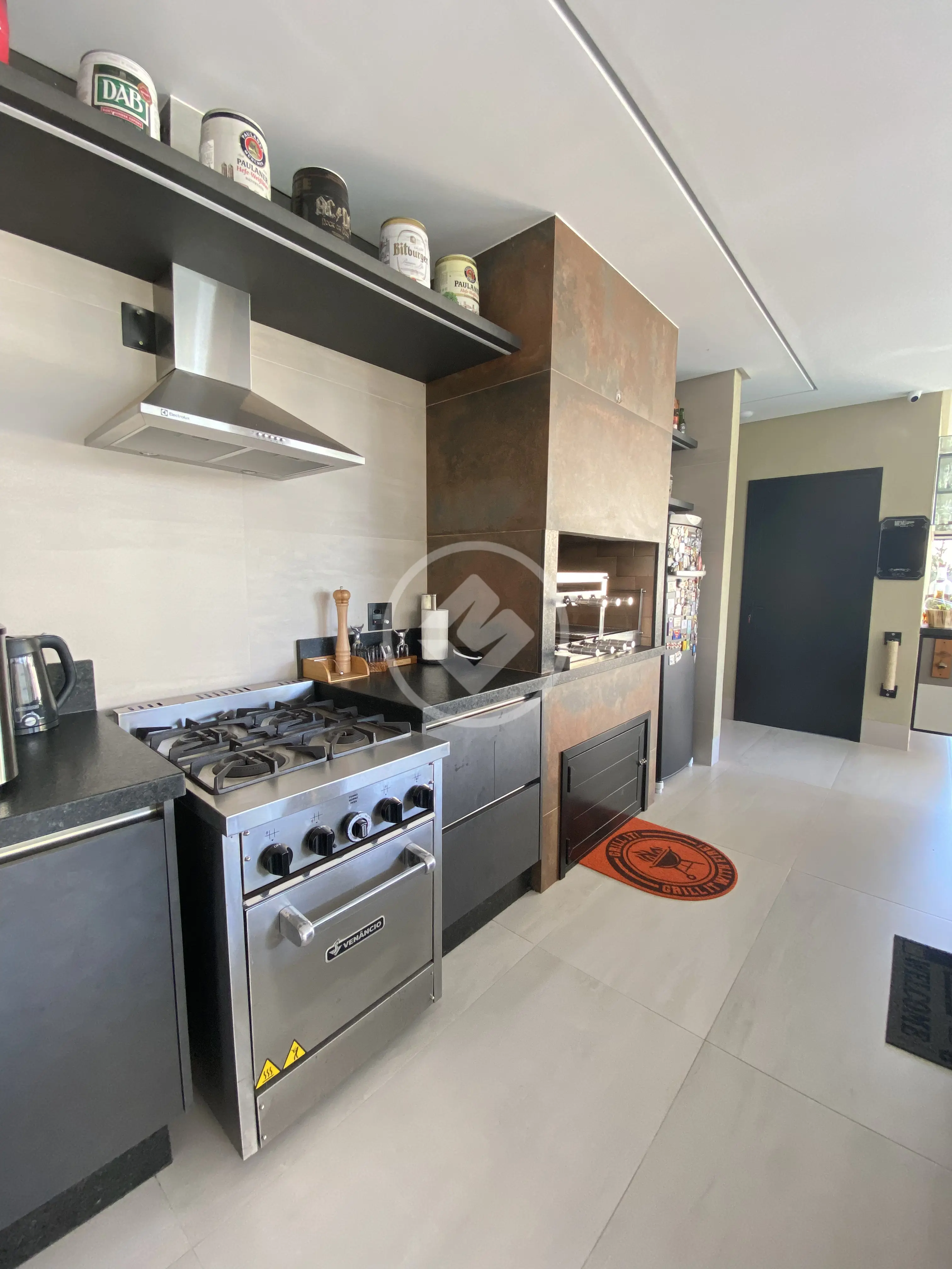 Casa à venda com 4 quartos, 333m² - Foto 18