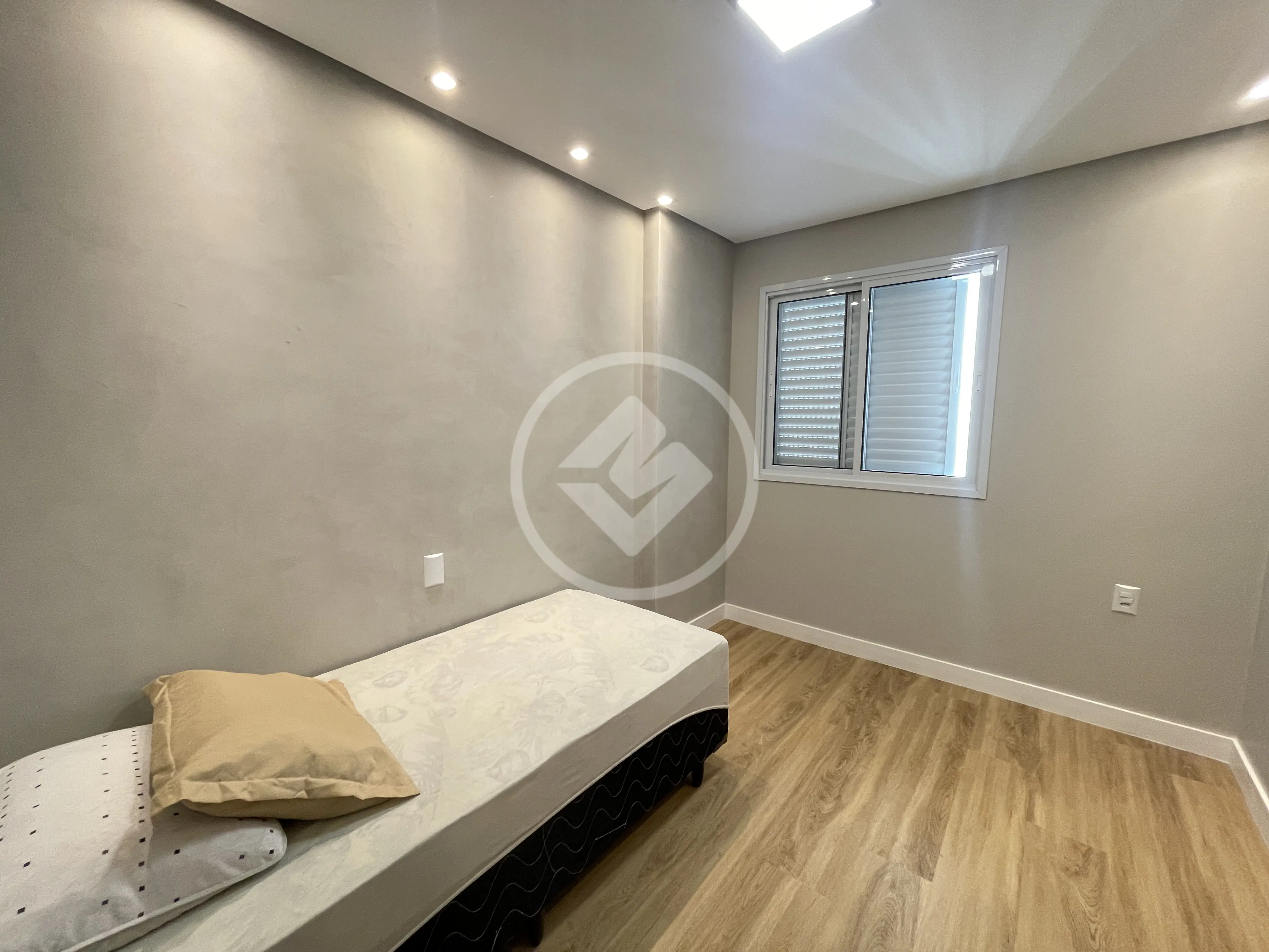 Apartamento à venda com 3 quartos, 83m² - Foto 9