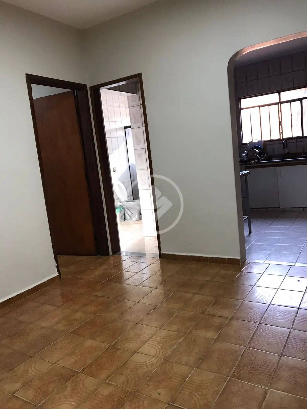 Casa à venda com 3 quartos, 213m² - Foto 2