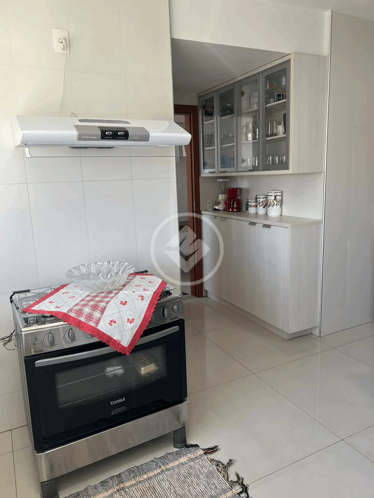 Apartamento à venda com 4 quartos, 167m² - Foto 3