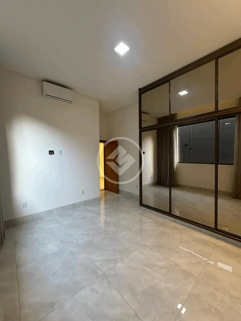 Casa à venda com 4 quartos, 270m² - Foto 6