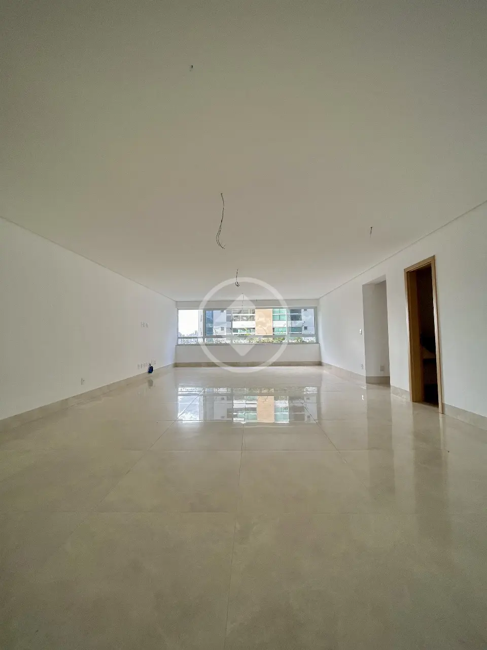 Apartamento à venda com 4 quartos, 256m² - Foto 7