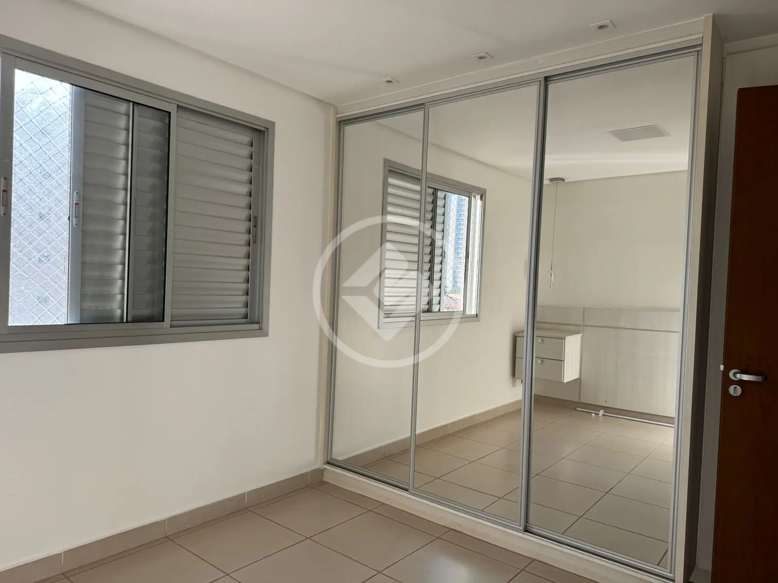 Apartamento à venda com 3 quartos, 81m² - Foto 11