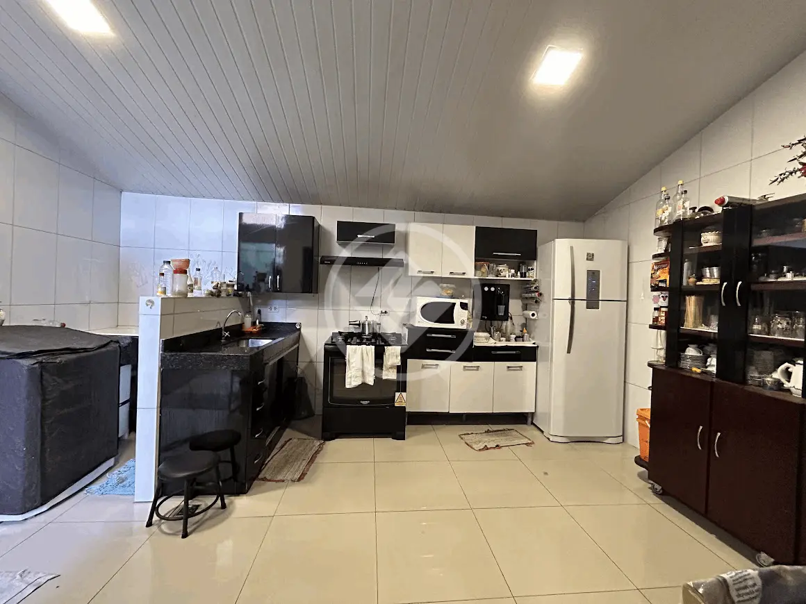 Casa à venda com 3 quartos, 120m² - Foto 10