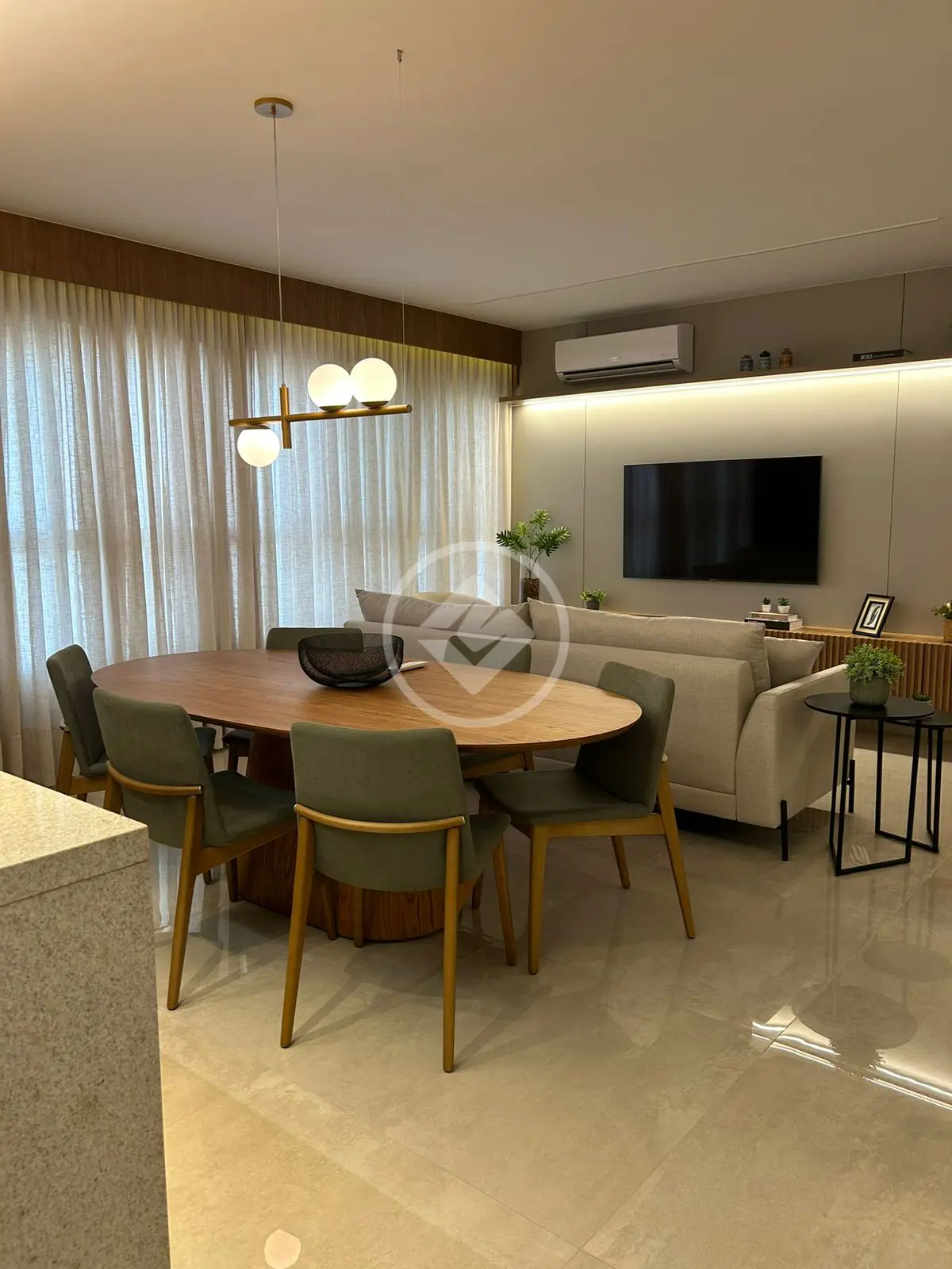 Apartamento à venda com 3 quartos, 115m² - Foto 1