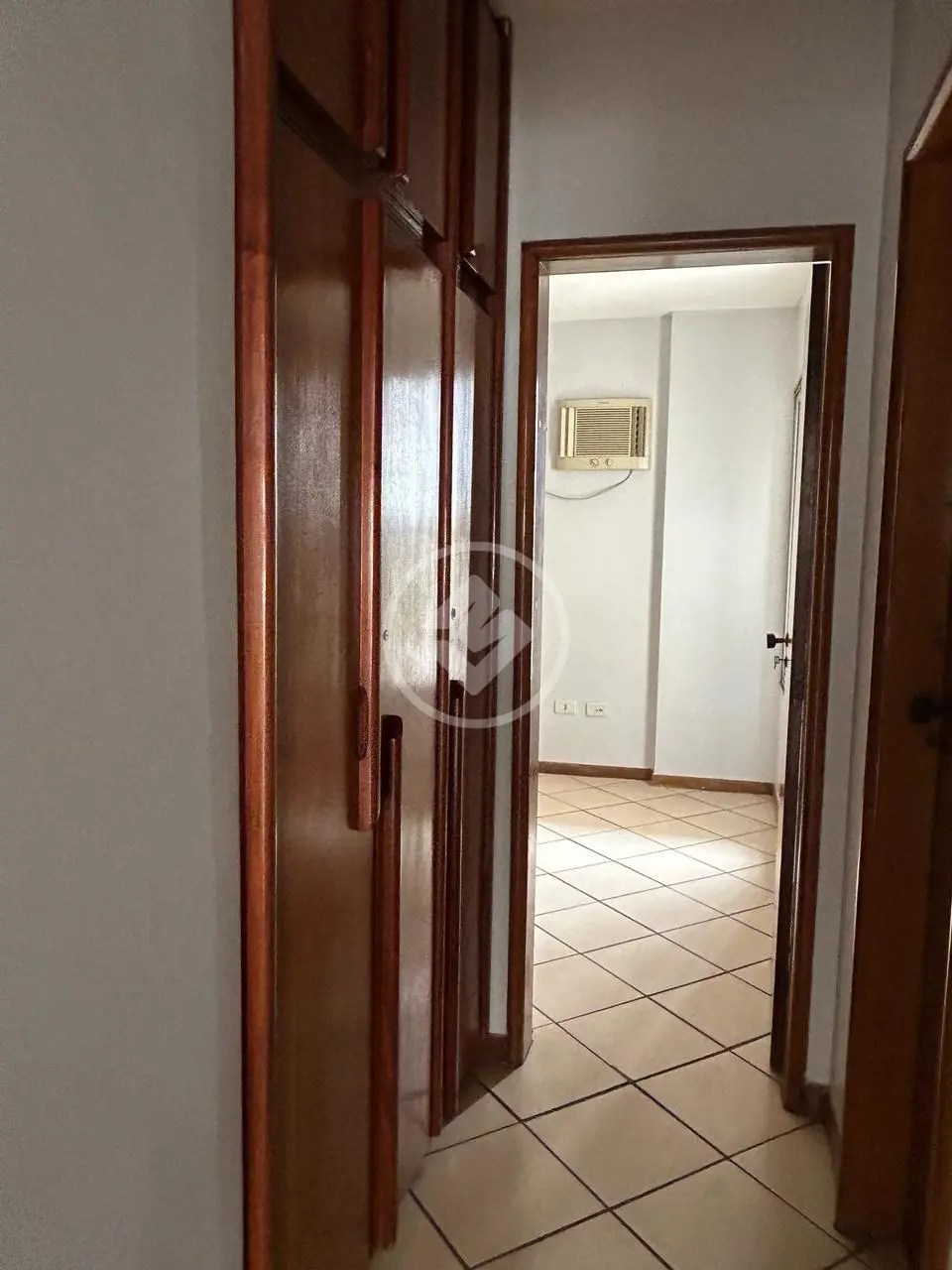 Apartamento à venda com 3 quartos, 120m² - Foto 2