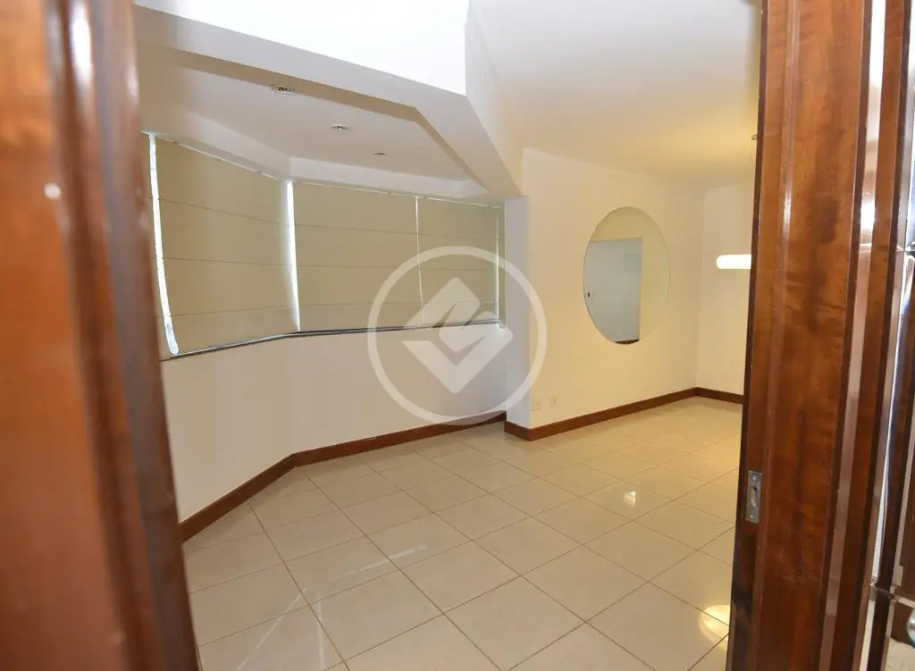 Apartamento à venda com 4 quartos, 198m² - Foto 17